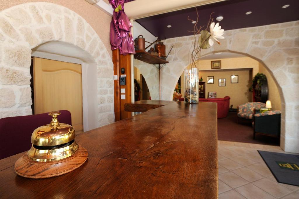 Logis Hotel Des Grands Vins フルーリー エクステリア 写真